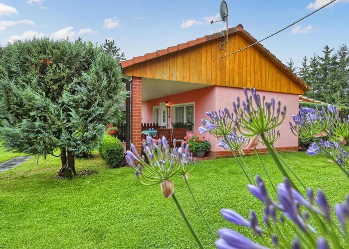 بيت للعطل Doppelhaushaelfte